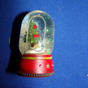 Vintage Miniature Leaning Christmas Tree w/ Gifts Glitter Snow Globe Decoration